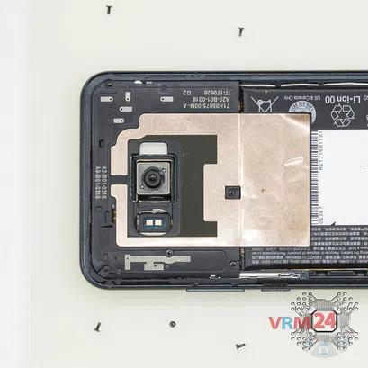 How to disassemble HTC U11, Step 3/2