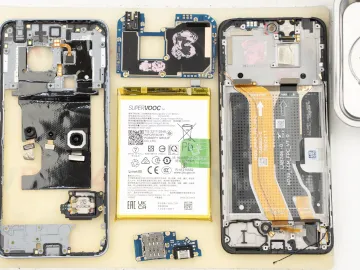 How to disassemble Realme 12