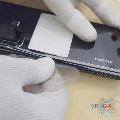 Как разобрать Xiaomi 13 Pro, Шаг 3/4