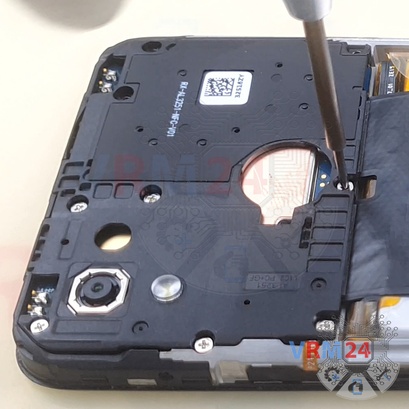 How to disassemble Realme C11, Step 4/3