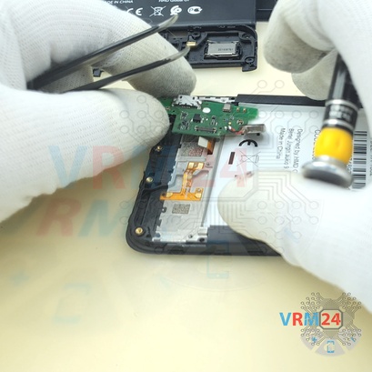 How to disassemble Nokia C20 TA-1352, Step 9/3
