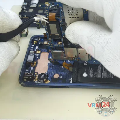 How to disassemble LG V30 Plus US998, Step 15/4