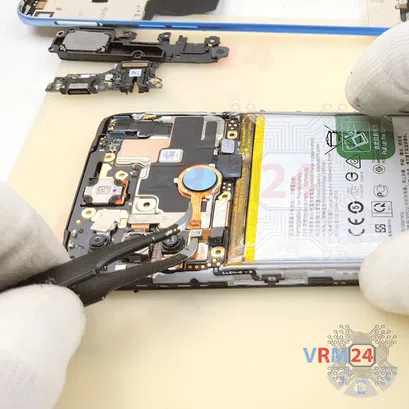 How to disassemble Oppo A53, Step 10/3