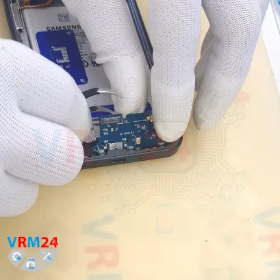 How to disassemble Samsung Galaxy A26 SM-A268, Step 12/3