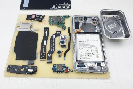 Samsung Galaxy S21+ SM-G996
