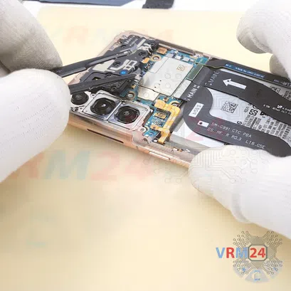 How to disassemble Samsung Galaxy S21 SM-G991, Step 8/3