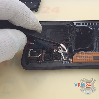 Cómo desmontar Xiaomi Redmi Note 11S, Paso 7/2