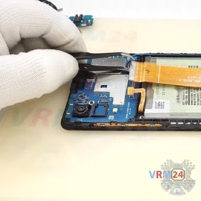 How to disassemble Samsung Galaxy A02 SM-A022, Step 12/3