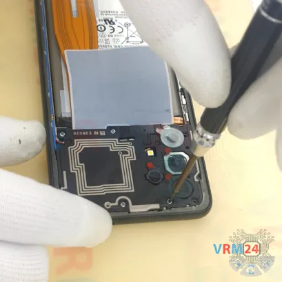 How to disassemble Samsung Galaxy A33 SM-A336, Step 4/3