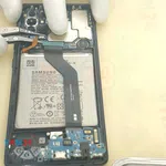 Cómo desmontar Samsung Galaxy A71 5G SM-A7160, Paso 12/3