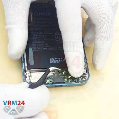 How to disassemble Honor 200 Lite, Step 12/3