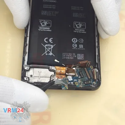 Cómo desmontar Realme 11 Pro Plus, Paso 11/3