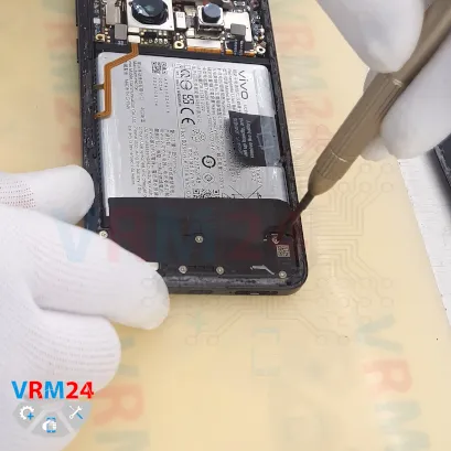 How to disassemble vivo X200 Pro, Step 7/3