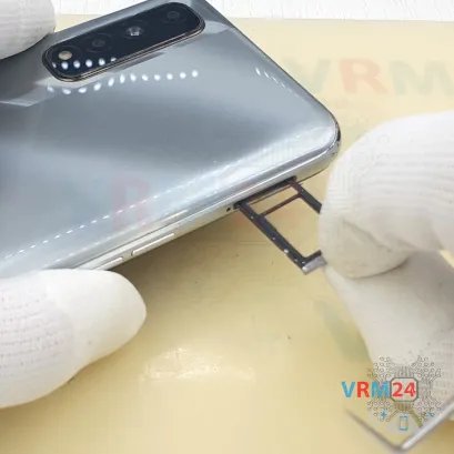 Как разобрать Realme Narzo 30, Шаг 2/4