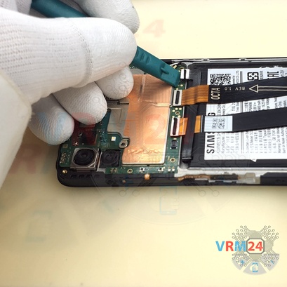 How to disassemble Samsung Galaxy A22s SM-A226, Step 7/3