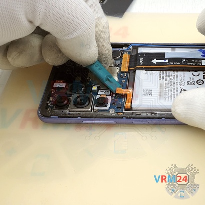 How to disassemble Samsung Galaxy A52 SM-A525, Step 6/2