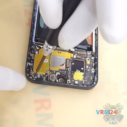 Cómo desmontar Huawei Nova 13, Paso 17/3
