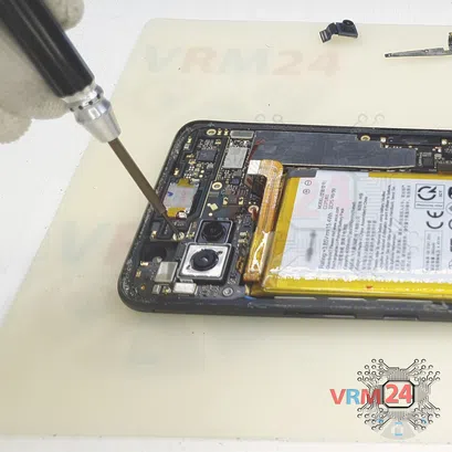 Cómo desmontar Asus ROG Phone ZS600KL, Paso 17/3