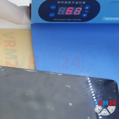 How to disassemble Realme 13+, Step 3/3