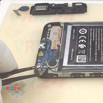 How to disassemble Nokia 1.4 TA-1322, Step 10/2