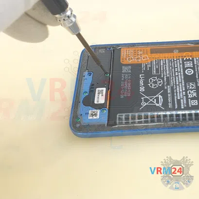 How to disassemble Xiaomi Redmi Note 11, Step 4/5