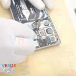 Como desmontar Samsung Galaxy S25 Ultra SM-S938 por si mesmo, Passo 10/3