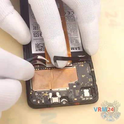 How to disassemble Samsung Galaxy A04 SM-A045, Step 12/2