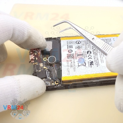 How to disassemble Asus ZenFone 4 Selfie Pro ZD552KL, Step 8/3