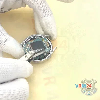 How to disassemble Samsung Galaxy Watch 4 SM-R870, Step 5/2