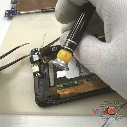 How to disassemble HTC One M9 Plus, Step 11/3