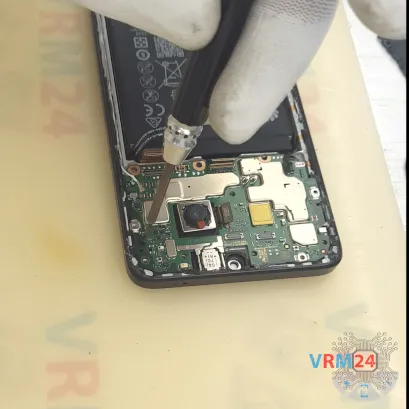 Как разобрать Huawei Nova 12i, Шаг 16/3