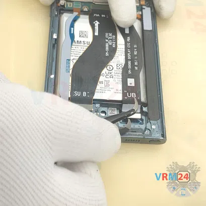 How to disassemble Samsung Galaxy S22 Ultra SM-S908, Step 10/3