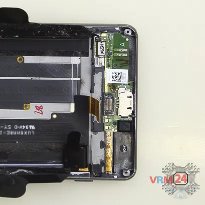 How to disassemble Sony Xperia XA, Step 7/3