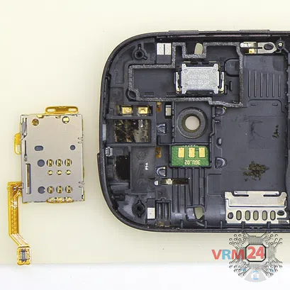 How to disassemble Nokia C7 RM-675, Step 17/2