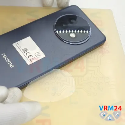 How to disassemble Realme 13+, Step 3/4