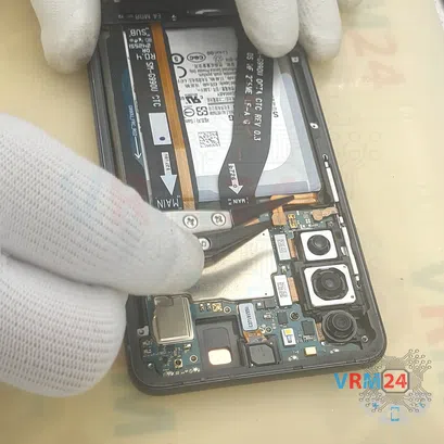 Cómo desmontar Samsung Galaxy S21 FE SM-G990, Paso 6/2