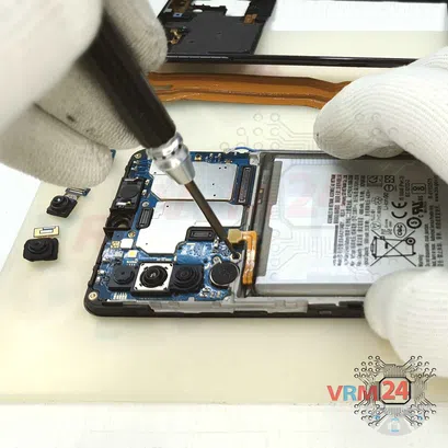 Cómo desmontar Samsung Galaxy A31 SM-A315, Paso 11/3