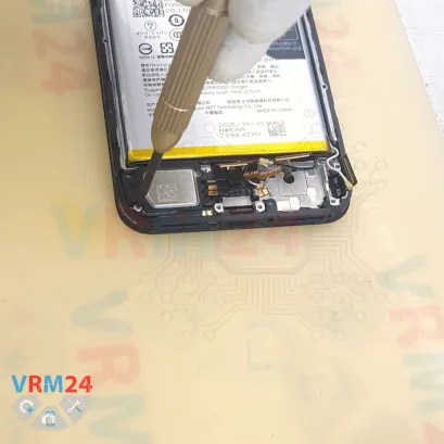 How to disassemble Realme 15T, Step 11/3