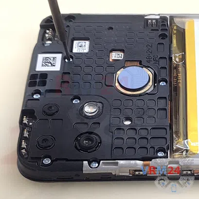 How to disassemble Realme C25, Step 4/3
