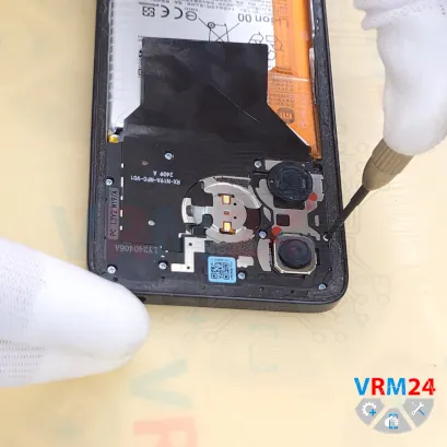 Cómo desmontar Xiaomi POCO M6, Paso 4/4