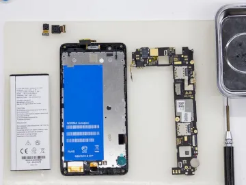 How to disassemble ZTE Blade HN