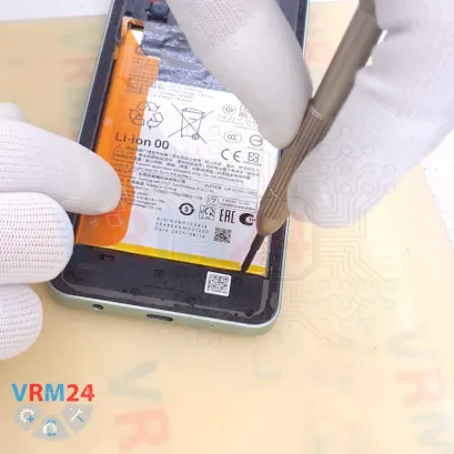How to disassemble Xiaomi RedMi A5, Step 5/2