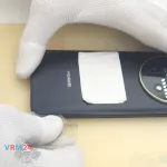 Как разобрать Huawei Nova 12i, Шаг 3/4