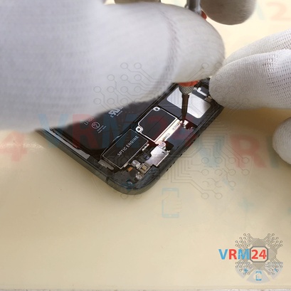 How to disassemble Apple iPhone 11 Pro, Step 14/3