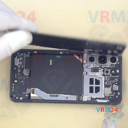 Cómo desmontar Samsung Galaxy S22 SM-S901, Paso 3/5