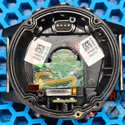 How to disassemble Garmin Fenix 5, Step 11/1
