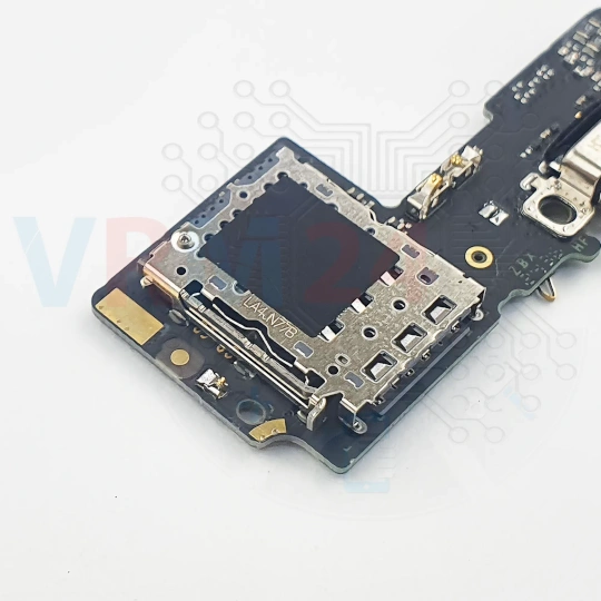 Sim connector