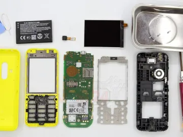 Cómo desmontar Nokia 220 RM-970
