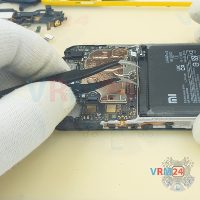 How to disassemble Xiaomi POCO M3 Pro, Step 12/7