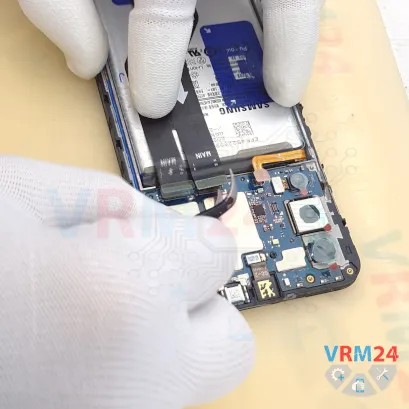 How to disassemble Samsung Galaxy A17 4G SM-A175, Step 9/3